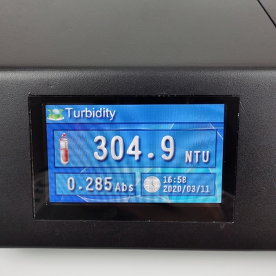 Erreur de base ± 2%FS 4,3 pouces Écran LCD couleur Banque de turbidité avec source lumineuse LED